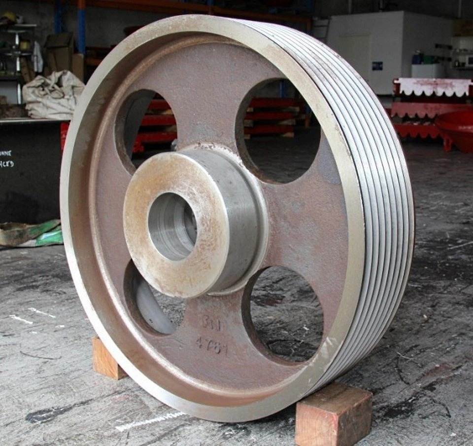 Customized OEM High Wear Resistant Carbon Steel Alloy Metal Investment Sand Casting Tractor/Train/Rail/Railway Wheels